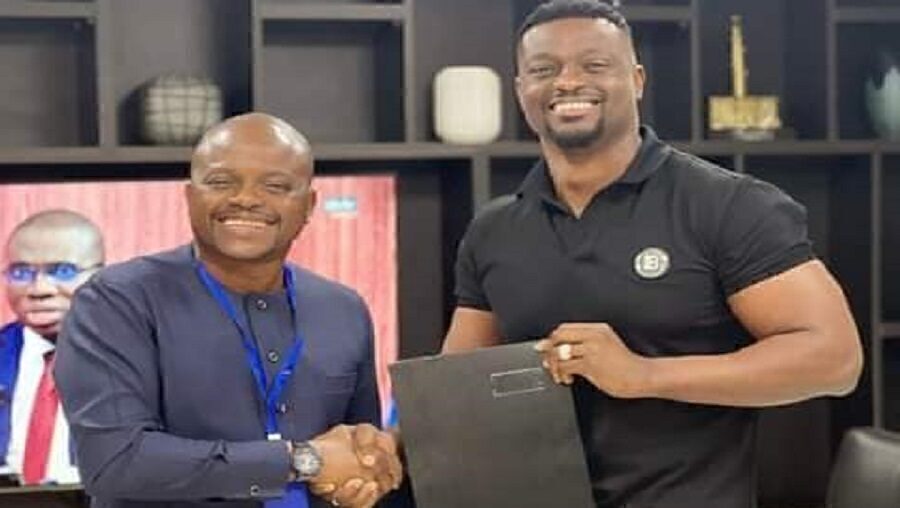 Francis Mvemba à Life TV: le contrat qui fait polémique