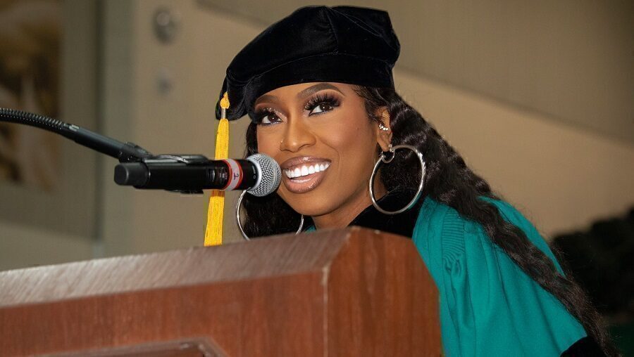 Etats-Unis :la rappeuse Missy Elliott obtient son deuxième doctorat honorifique